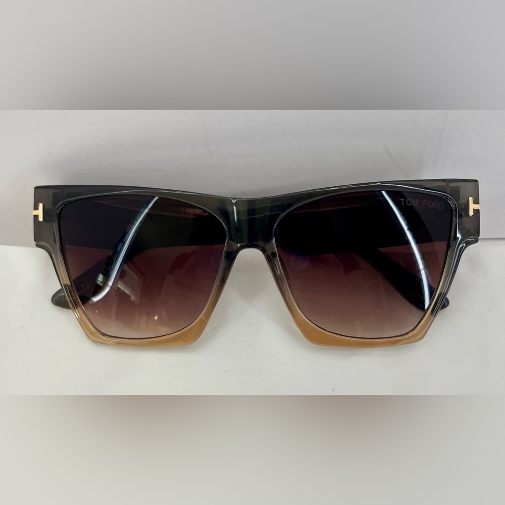 Tom Ford TF0942 Dove Sunglasses in Dark Gray & Pink with Gold Trim